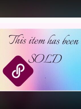 **SOLD**Size L Zenana Short Set - Red and Light Gray Striped Top & Shorts.